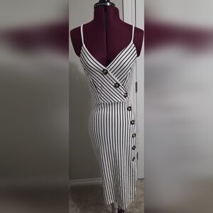 Popular Basics Black and White Sleeveless Bodycon Dress